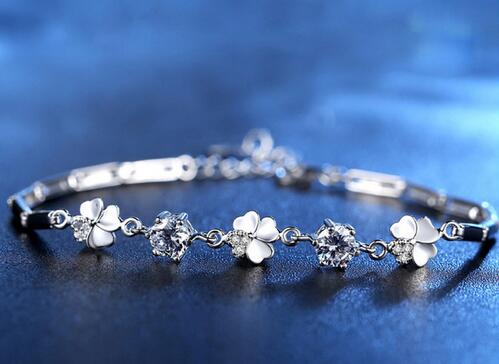 

Korean Sweet Four-leaf Clover Flower Bracelets Inlaid Blue Purple White Zircon Women Bracelet Fashion Bridal Jewelry Pulseras