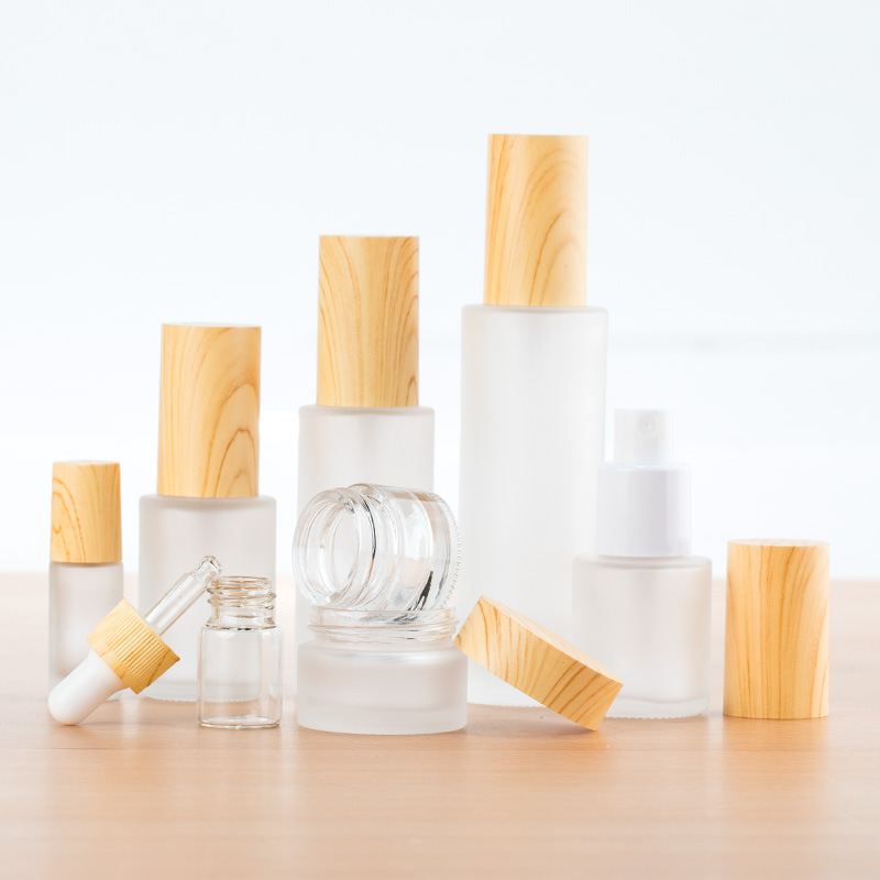 

High Quality Glass Fine Mist Spray Bottle Plastic Sprayer Bottle Refillable Travel Perfume Water Perfume Sample Vials