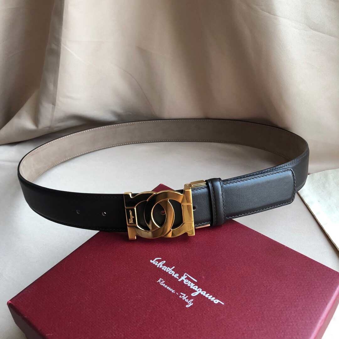 horseshoe buckle holder