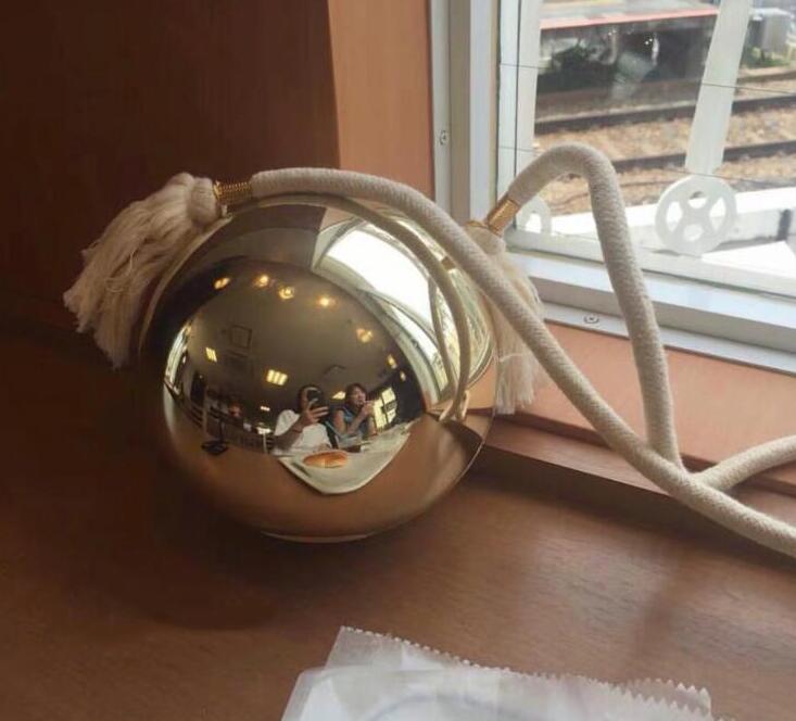 

1PCS New Women Luxury Christmas gift Gold pearl ball Clutch Wallet Dubai VIP handbag Best Designers Shoulder Bag Gold ball Tassels Purse