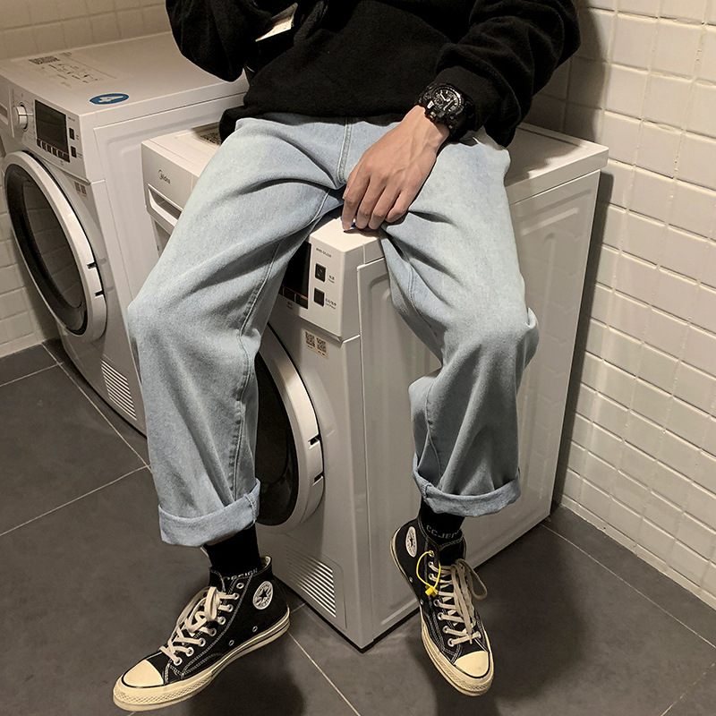 

Men' Spring and Autumn 2020 teenagers Light Blue Loose Jeans Men' Retro Wide Leg Straight Pants Korean Youth harem Trousers