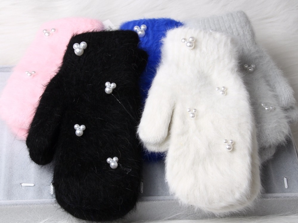 Fashion Pearl with Crystal Rabbit Fur Gloves