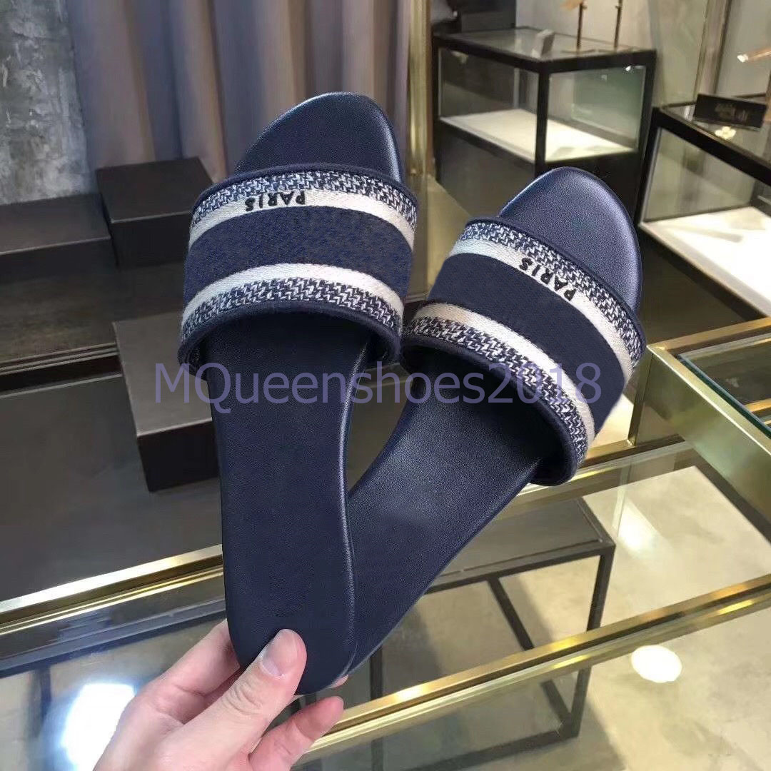 

Paris Luxury Designer Scuffs Slipper Nice Summer Sandals Beach Slide Slippers Ladies Knitting Flip Flops Loafers Sexy Floral Color with Box