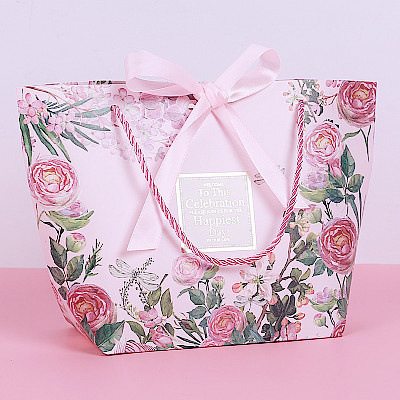 

10pcs/lot Creative Gift Bag Box for Party Baby Shower Recyclable DIY Paper Bags For Clothes Wedding Birthday Party With Handle