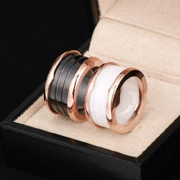 

Wholesale- Arrival Special black and white color Bridal Sets Classic Rings For Rings Spring Ring 18k Rose gold ring Titanium / Wide Version