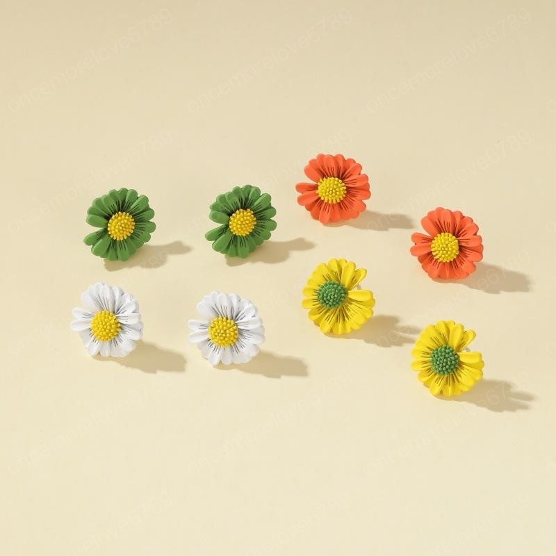

New Fashion Jewelry Accessories Cute Flower Stud Earrings for Women Gift Girls Elegant Daisy Earrings