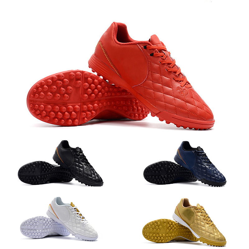 soccer vs baseball cleats