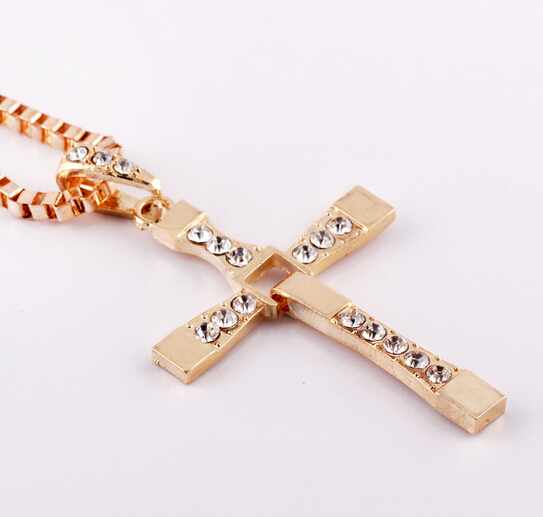 

Fast and Furious Movies Actor Dominic Toretto Rhinestone Cross Crystal Pendant Chain Necklace Men Jewelry
