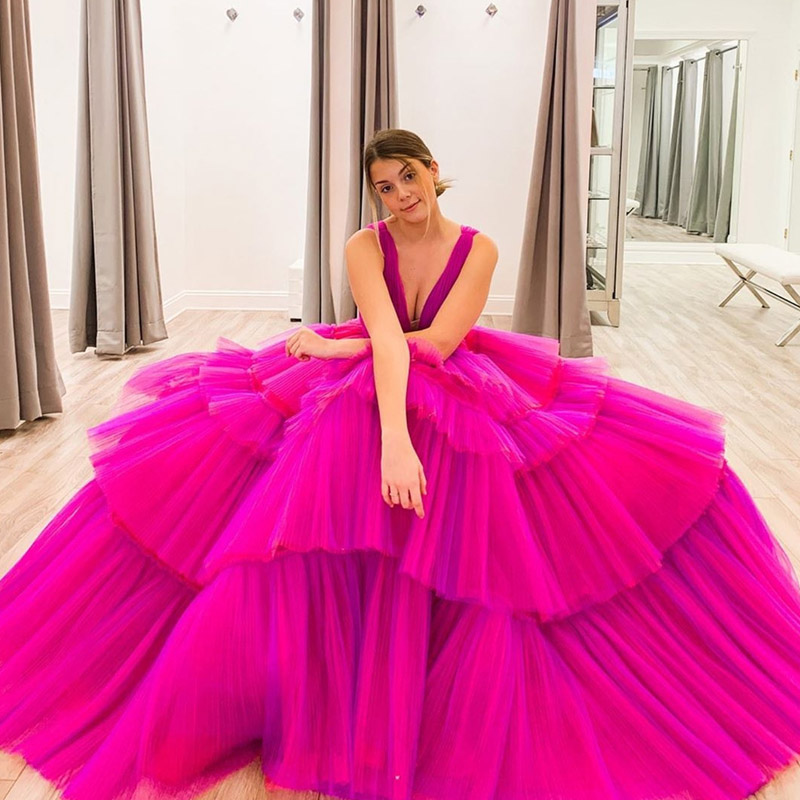 

Modern Fuchsia Tiered Skirt Prom Dresses V Neck Backless Tulle A Line Evening Dress Layered Long Graduation Dress, Daffodil