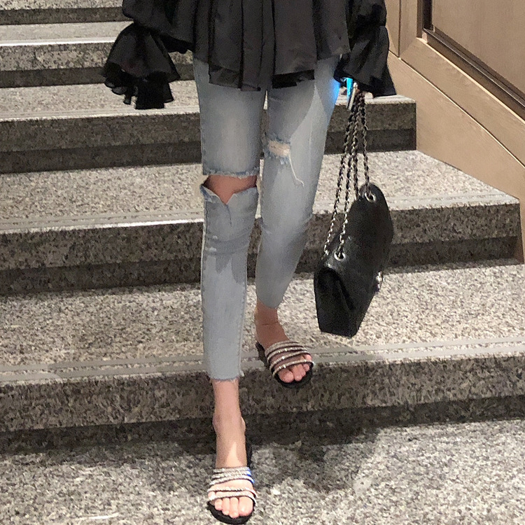 

2020 spring light blue skinny jeans hole pants women' thin Hong Kong flavor 9-point pants peach hips, See chart