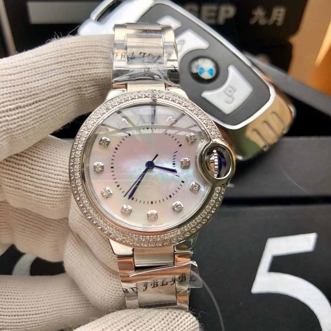 

women Watch Quartz Movement 33mm 316L stainless steel Band Sapphire Crystal women Wristwatches Waterproof, Silver