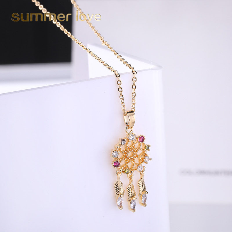 

2019 New Round Hollow Dream Catcher Copper inlaid Zircon Pendant Necklace for Women Long Leaf Feather Tasssel Pendant Jewelry Gift