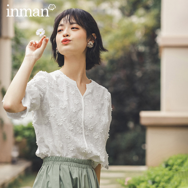 

INMAN 2020 Summer New Arriavl Literary Round Collar Pure Cotton Emboidered Sweet Blouse, White