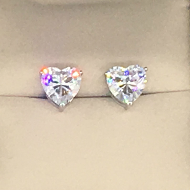 

2019 New Arrival 18K White Gold Plated Earings Heart diamond Earrings for Women White Zircon Wedding Engagement Jewelry accessorie292u