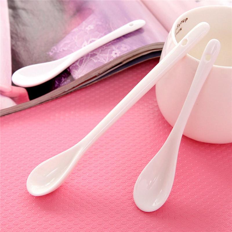 Bianco puro cucchiaio di porcellana Bone China grandi cucchiai posate zuppa Bianco puro cucchiaio di porcellana Bone China grandi cucchiai posate zuppa