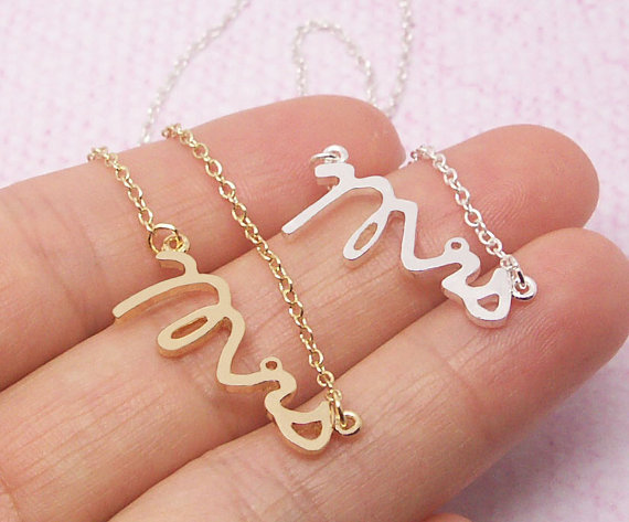 

30 English Name Simple Dainty Alphabet Mrs pendant Necklace Small Stamped Word Initial Tiny Love Letter Necklace jewelry