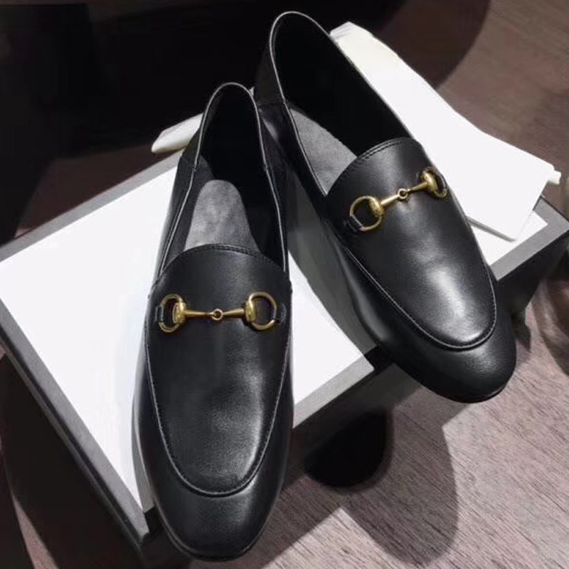 

Designer Flat soled casual shoes cowhide Metal buckle Ladies shoes leather women Trample Lazy shoes size35-41