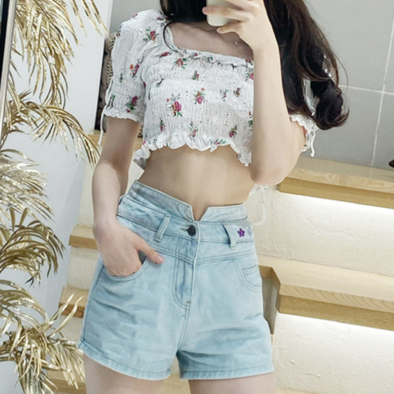 

Spring Summer Women Daisy Embroidered Denim Shorts High Waist Shorts, Blue