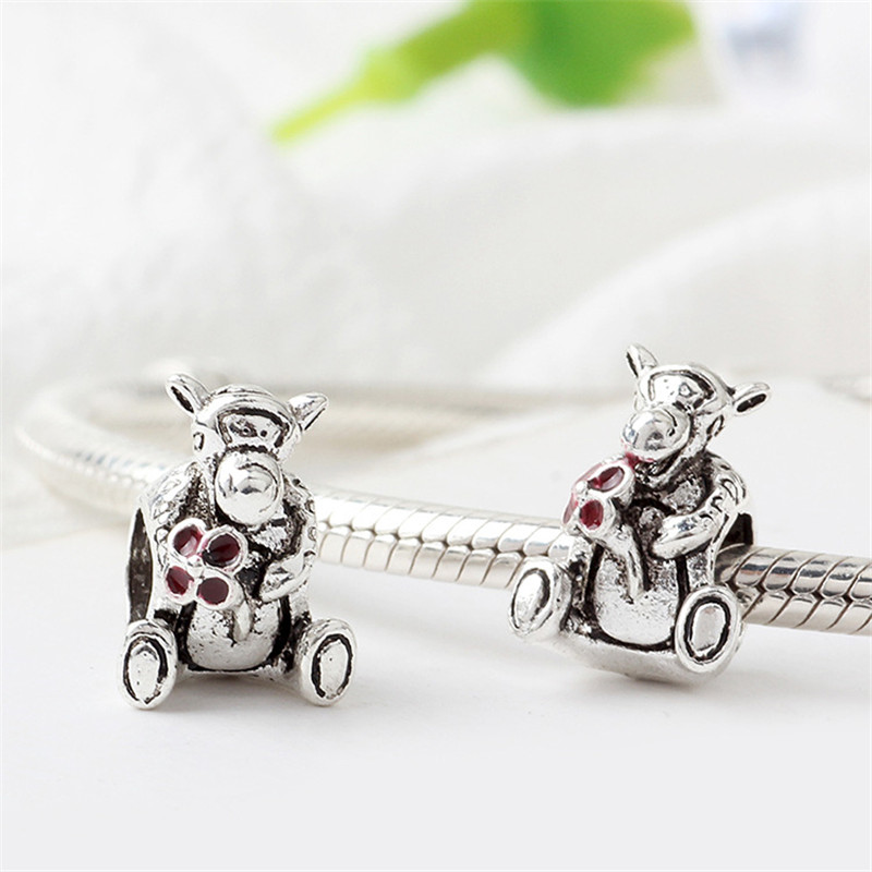 

Cute Animal Holding Flower Charm Bead Fashion Women Jewelry Stunning Design European Style For DIY Bracelet Bangle, Black