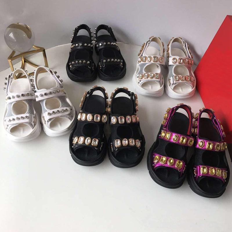

New 2019 Designer riveted Sports sandals Luxury diamond male and women's leisure sandals fashion Leather outdoor beach slippers Large, Black