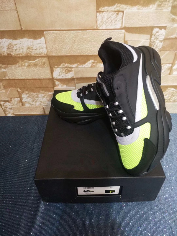 

Dio Classic style women and men Sneaker fashion Casual shoes for woman Trainers Walking sneakers more colour size35-45, Choose the color