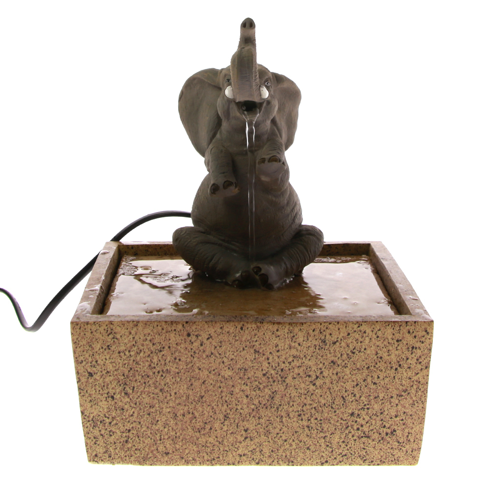 2020 Sitting Elephant Tabletop Water Fountain Desktop Decor Indoor