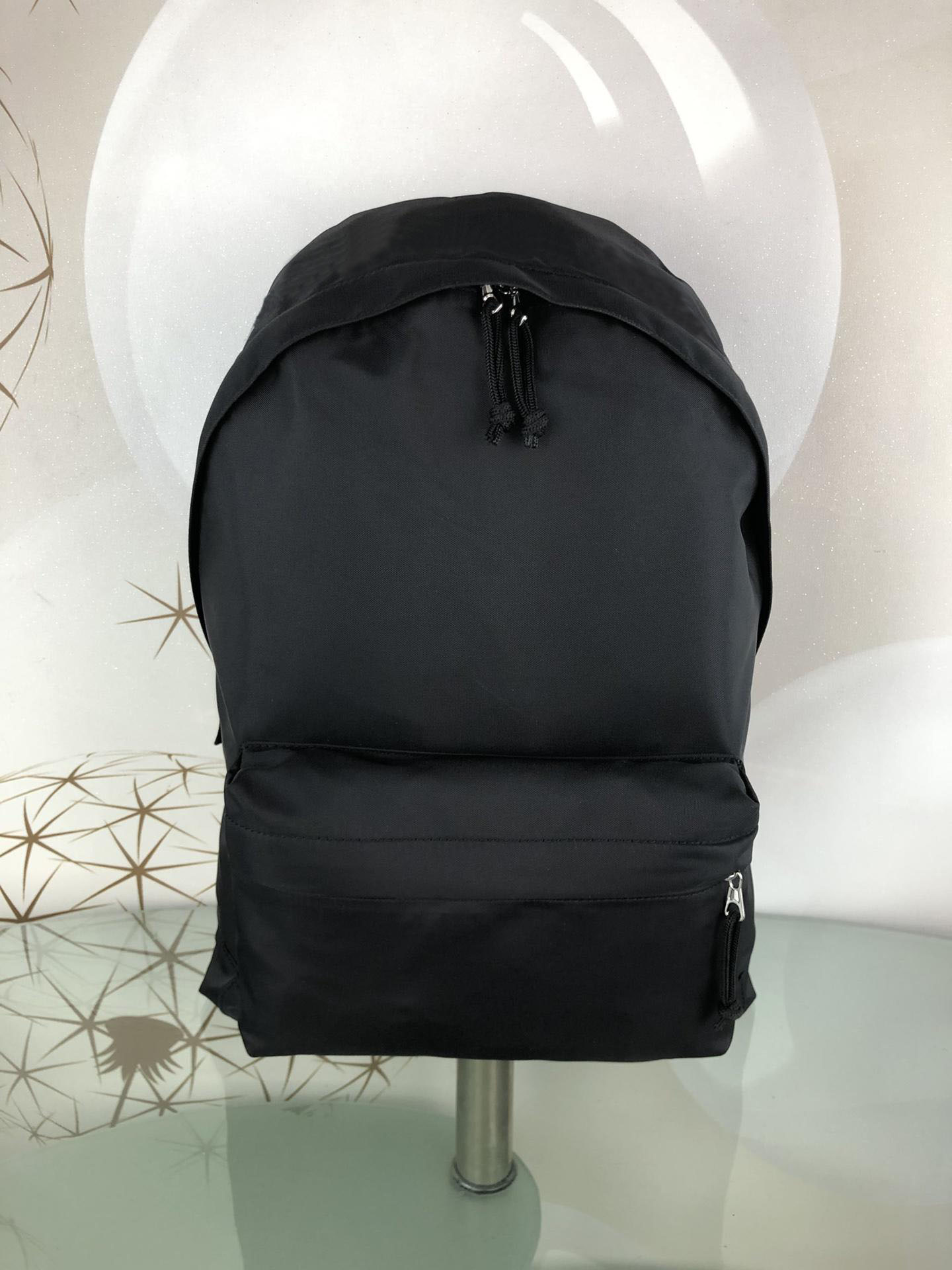

2020 New Designer Backpack Men Women luxury handbags purses black fashion canvas travel Backpacks Top Quality 43.9x32.9x22cm Free Shipping
