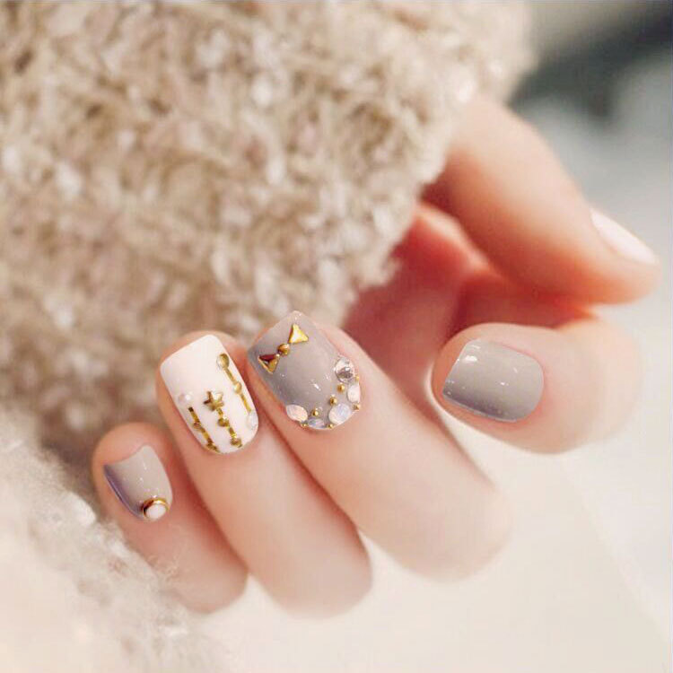 

Japanese Gray 24 sheet/set Fake False Nail Tips Round Cover Glue Manicure Makeup New Design Photo Therapy Art Nail Stickers L19, L19 24 sheet