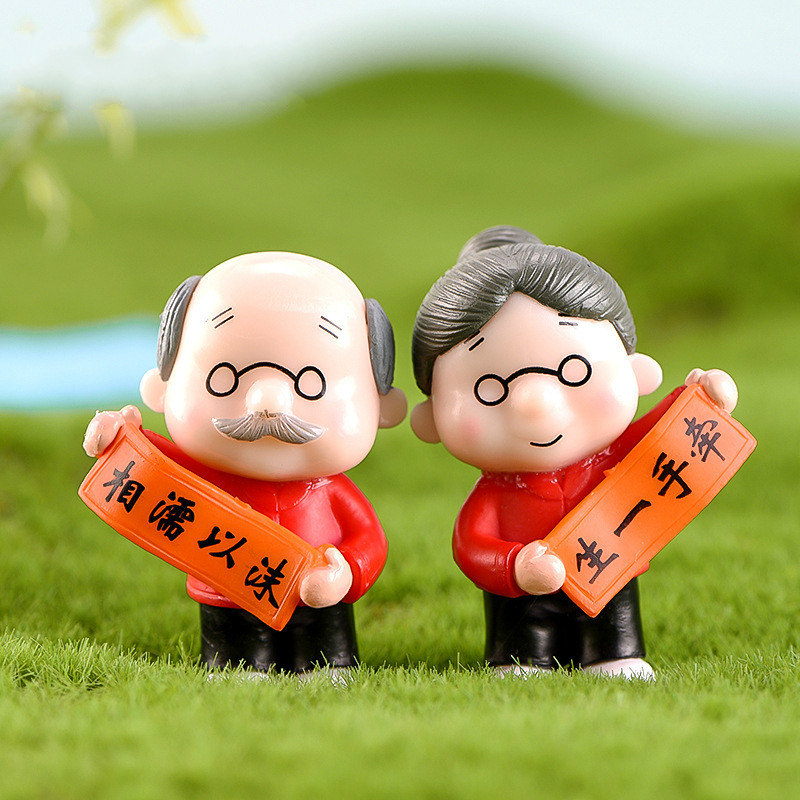 miniature plastic figurines