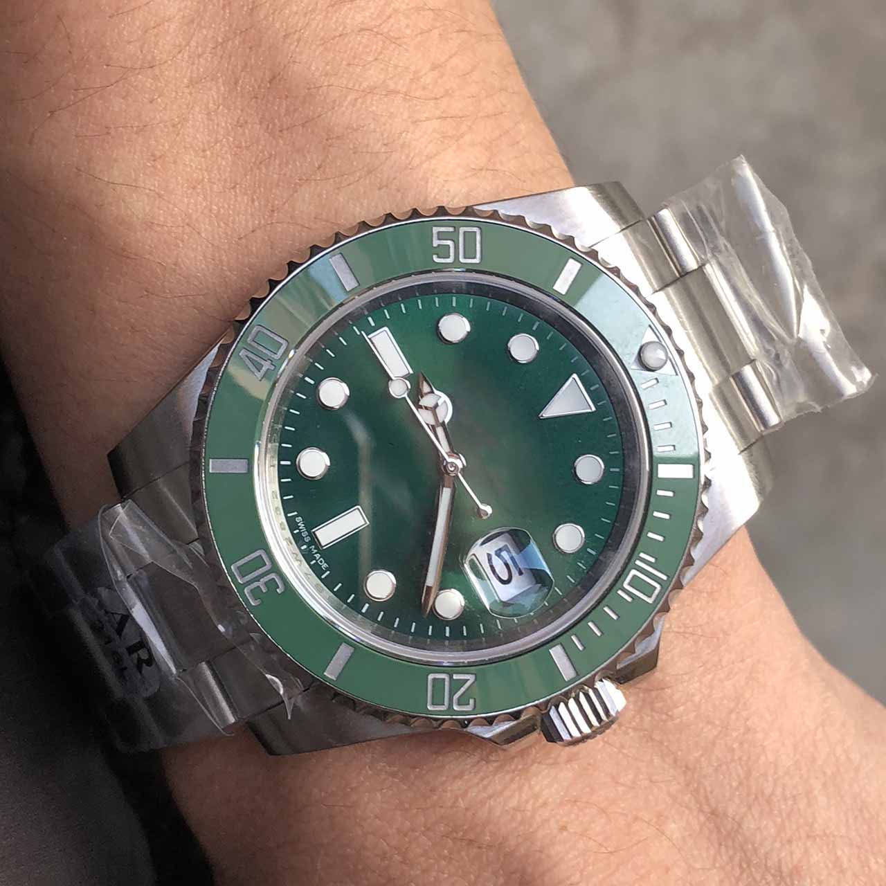 

AR Factory Best Quality Watches 2813 Automatic Green Dial Ceramic Bezel Mens Watch 316L Stainless Steel Best Watches, Black