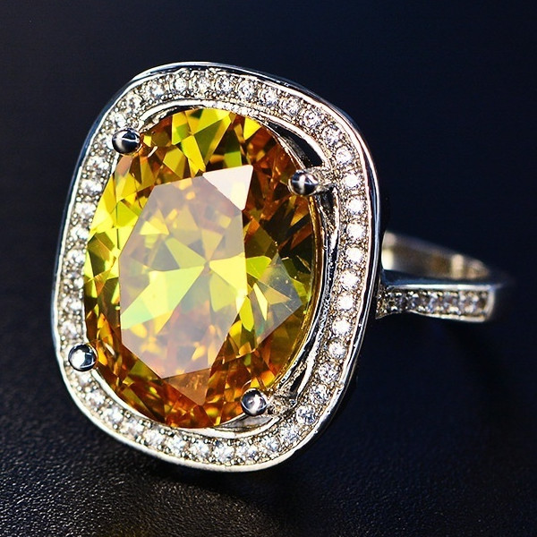 

Women's Fashion Ring Retro Luxury Princess Cut Natural Topaz Diamond Ring 10.06CT Yellow Topaz 925 sterling silver Engagement Ring