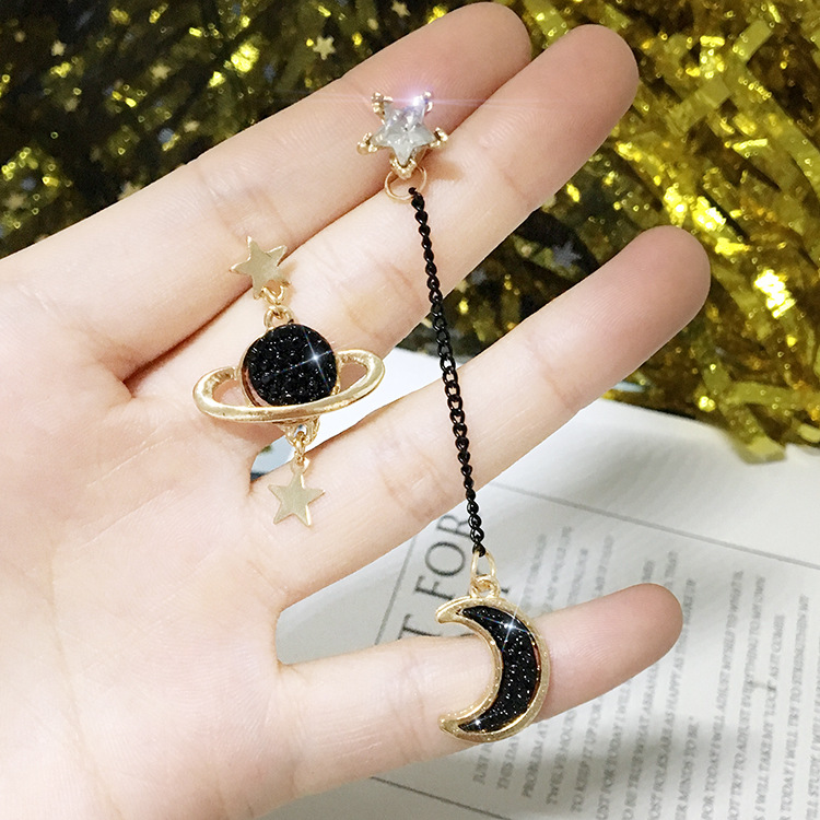 

S925 Silver Needle Creative Personality Star Moon Asymmetric Black Planet Long Stud Earrings