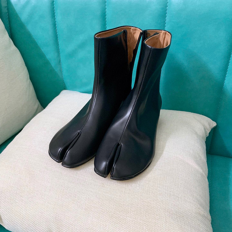 

Hot Sale- Leather Sock Booties Tabi Cleft Heel Luxury Fashion Designer Women Ankle Shoes Trotters Shoes Grandma shoes Tabi sock boots, Black#2