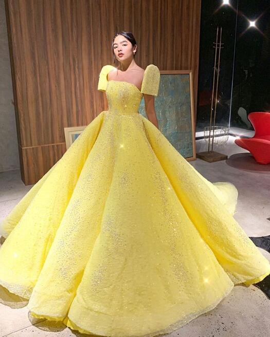 

2019 Cinderella Princess Dresses yellow Ball Gown Quinceanera Dresses sparkly beaded sweep train custom made Sweet fairy Prom Dresses, Same as picture