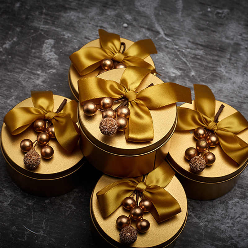 

Creative Golden Tinplate Wedding Favor Candy Box Creative Pearl Flower Exquisite Round Candy Case Party Decoration Supplies