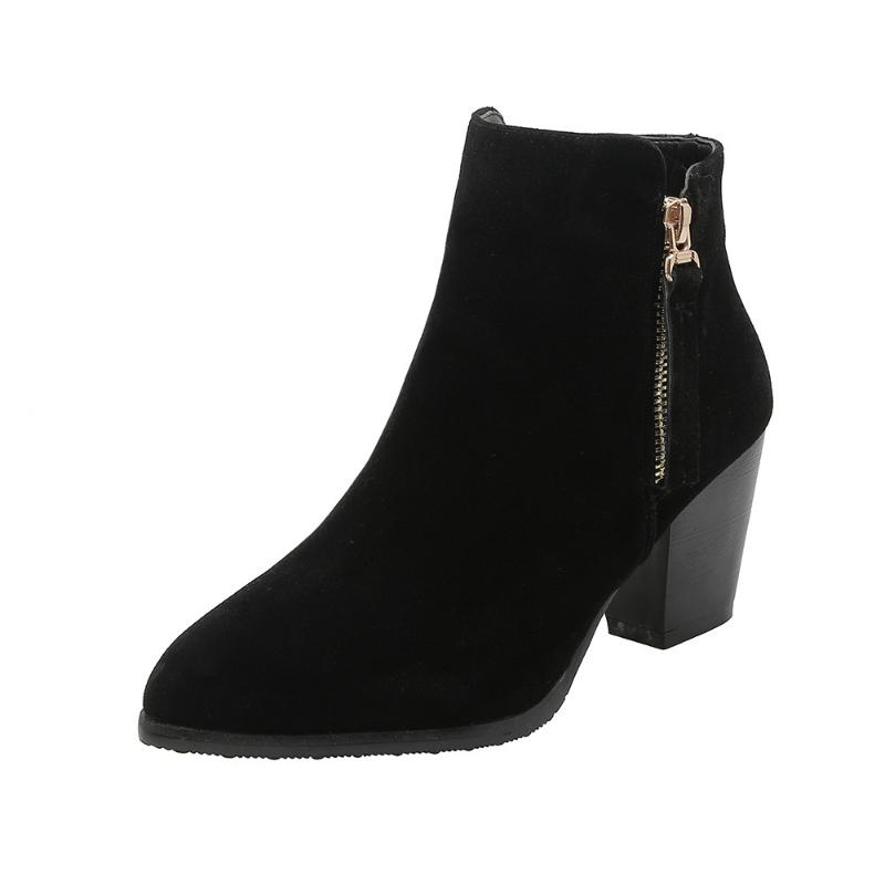 

2019 Coarse With High With Sharp Size Code Low Boots, Black