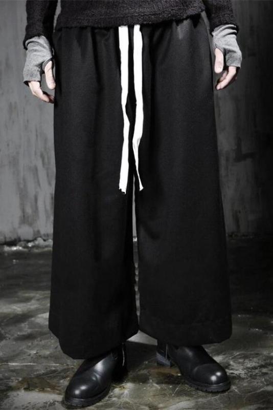 

2019 New Men's clothing Hair Stylist fashion hip hop Loose Wide Leg Pants Culotte Bell-bottoms plus size costumes 27-44, Black
