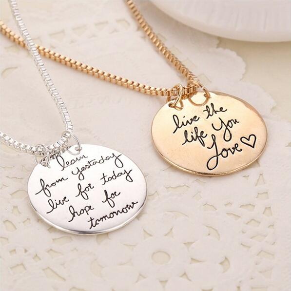 

Fashion- Pendant Necklace Learn From Yesterday Live For Today Hope For Tomorrow Engraved Letter Round Pendant Necklace Statement Jewelry