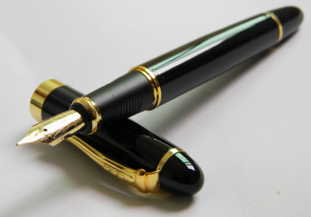 

JINHAO 450 Black metal Golden Clip Medium Nib Fountain Pen, Red