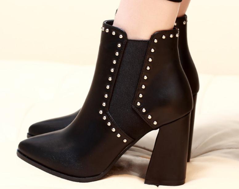 

2018 rivet Women's Boots in winter with New style High heel Coarse heel pointed end Keep warm Non-slip, Black