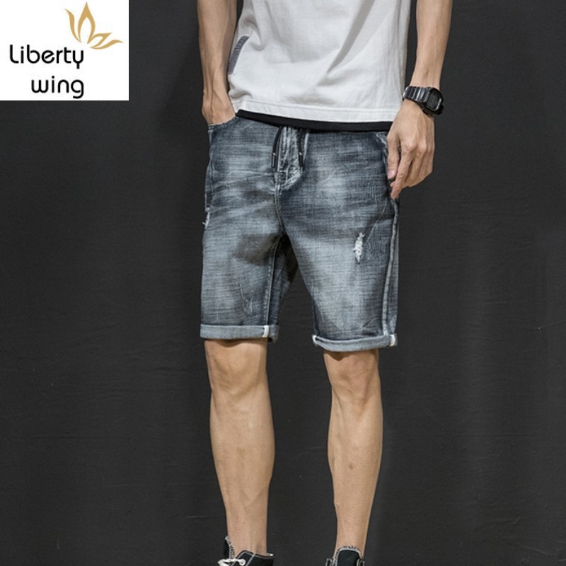 

2020 Summer New Men Jeans Korean Knee Length Fashion Ripped Straight Denim Shorts Streetwear High Quality Brand Clothes
