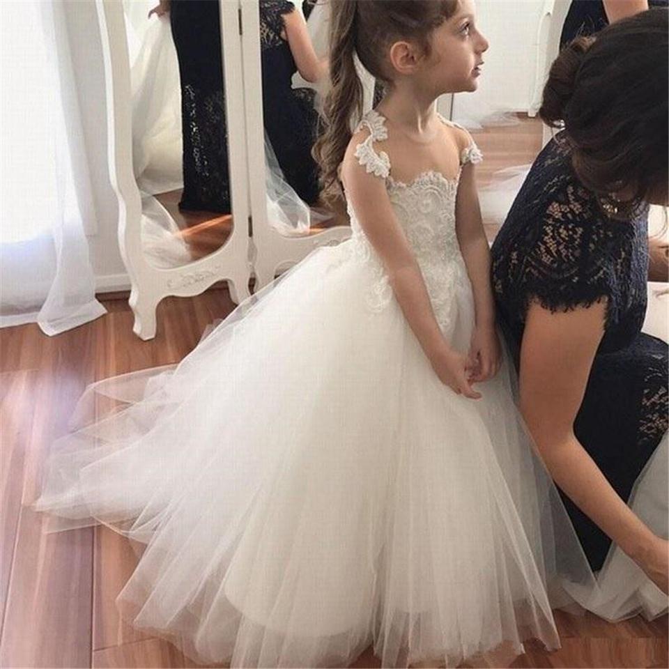 

Puffy Tulle Ball Gown Kids Ivory White Flower Girl Dresses For Wedding Applique First Communion Dresses Covered Button Party Children Dress