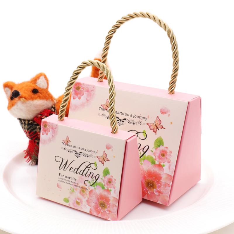 

50Pcs/lot Butterfly Flower Portable Candy Boxes Wedding Favors Romantic Marriage Gift Paper Box Party Decoration High Quality