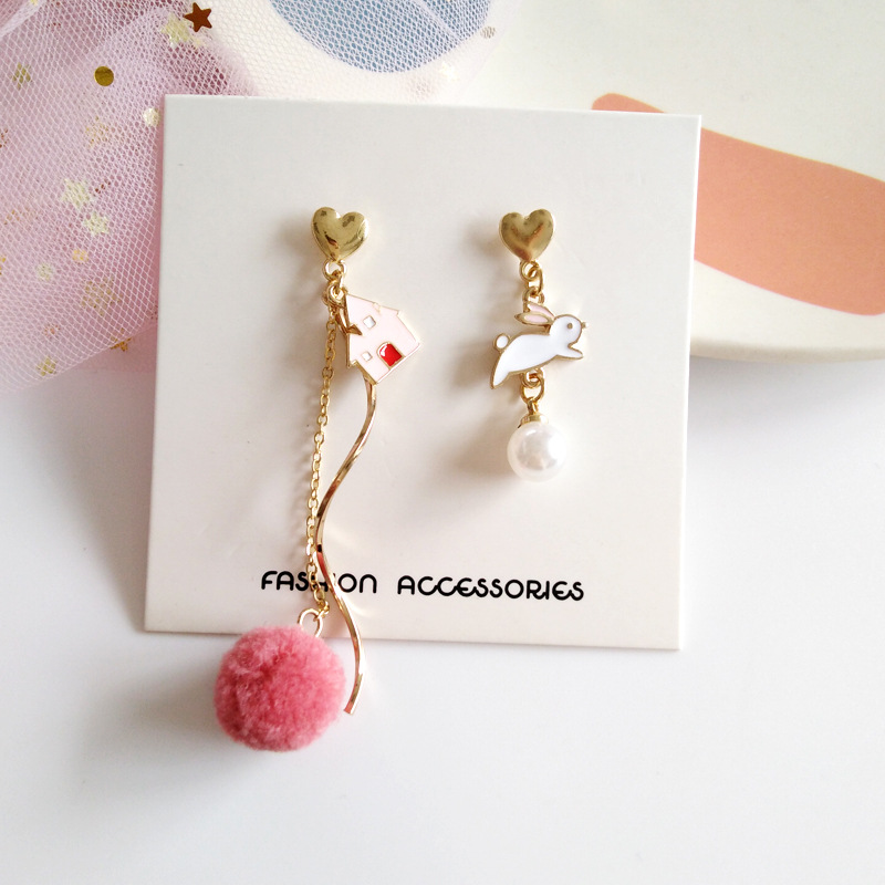 

Hair Balls Curve Earrings with Clips Long Chain Cartoon New Earrings