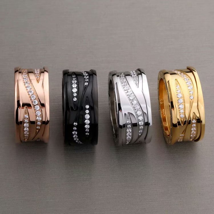 

New Arrival Fashion Lady 316 Titanium Steel Lettering Ripple Screw Full Diamond Wedding Engagement 18K Gold Plated Wide 1.0cm Rings Size6-9
