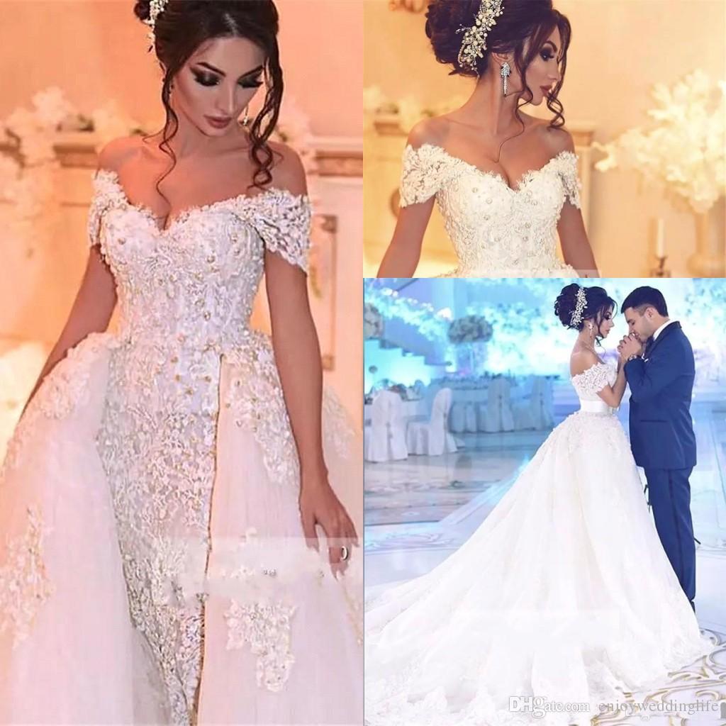 

2018 New Gorgeous Off the Shoulder Lace Wedding Dresses Crystals Beaded Bridal Gowns Lace Appliques Tulle Overskirts Wedding Dresses BA7746, White