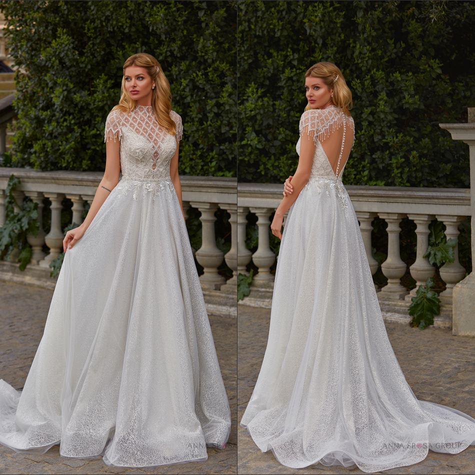 

2021 Bohemian Wedding Dresses Jewel Short Sleeve Lace Appliques Bridal Gowns Custom Made Button Back Sweep Train A-Line Wedding Dress, Red