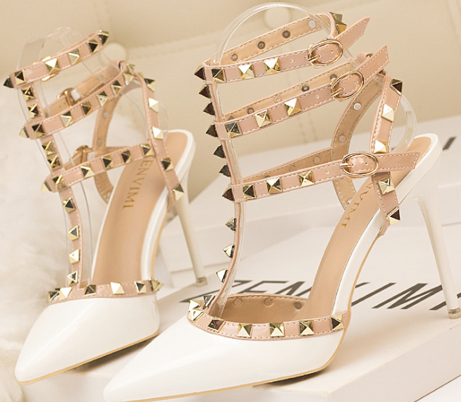 

2020 Fashion Newset Lady 10cm Stiletto Heels Patent Leather Metal Studs Hollow Roman Fashion Sandals, White
