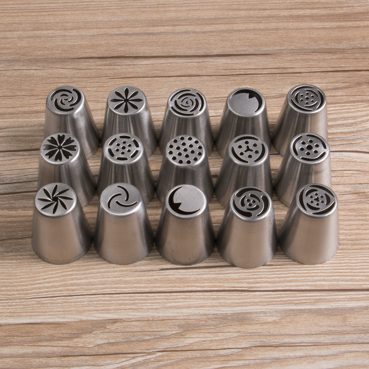 New Stainless steel 15 Russian Tulip Rose Icing Piping Nozzles Tips Cake Decorating Pastry Baking Tool Set Kitchen Accessories-image-462582897