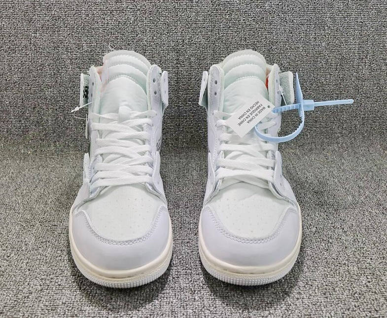 

1 high og white men basketball shoes red powader blue unc white sports sneakers 1s women white blue black toe 3647